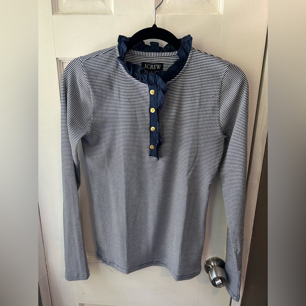 J Crew NWT Ruffle Collar Long Sleeve Shirt in Vintage Rib. Size S.
